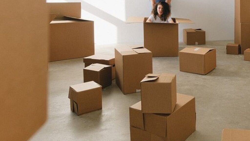 Movers loading a truck for a Los Angeles move